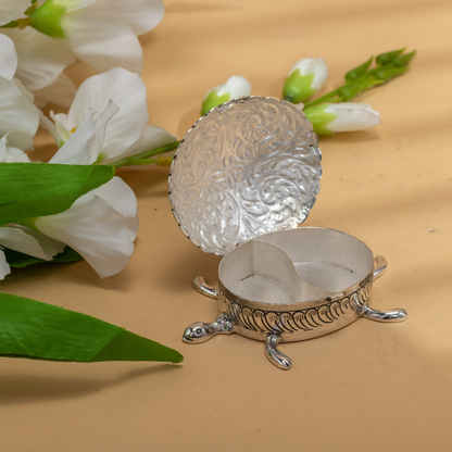 Elegant Silver Turtle Handcrafted Chopra