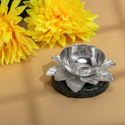 Stunning Polished Silver Stylish Diya