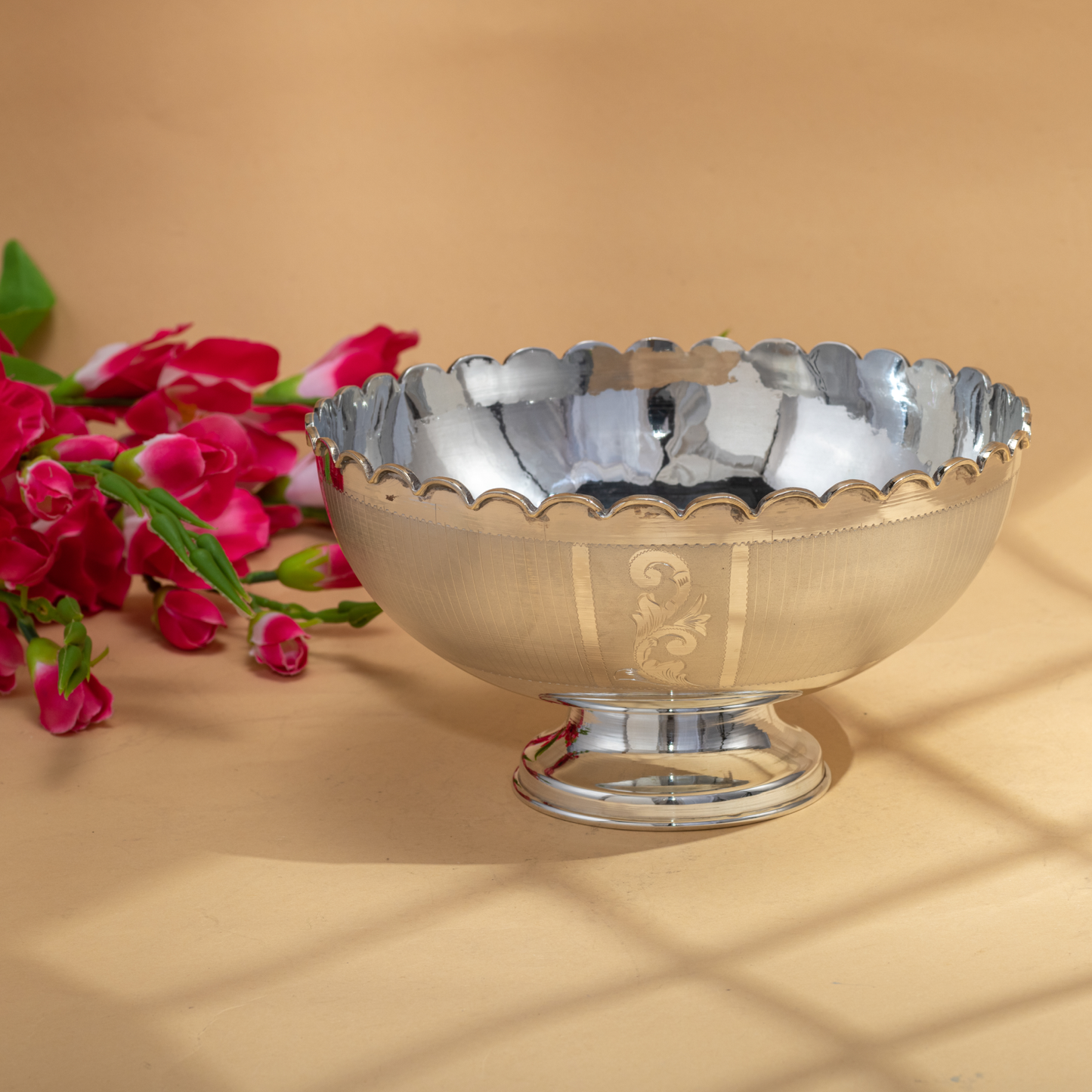 Stylish Polished Silver Bowl with Beautiful Engraving