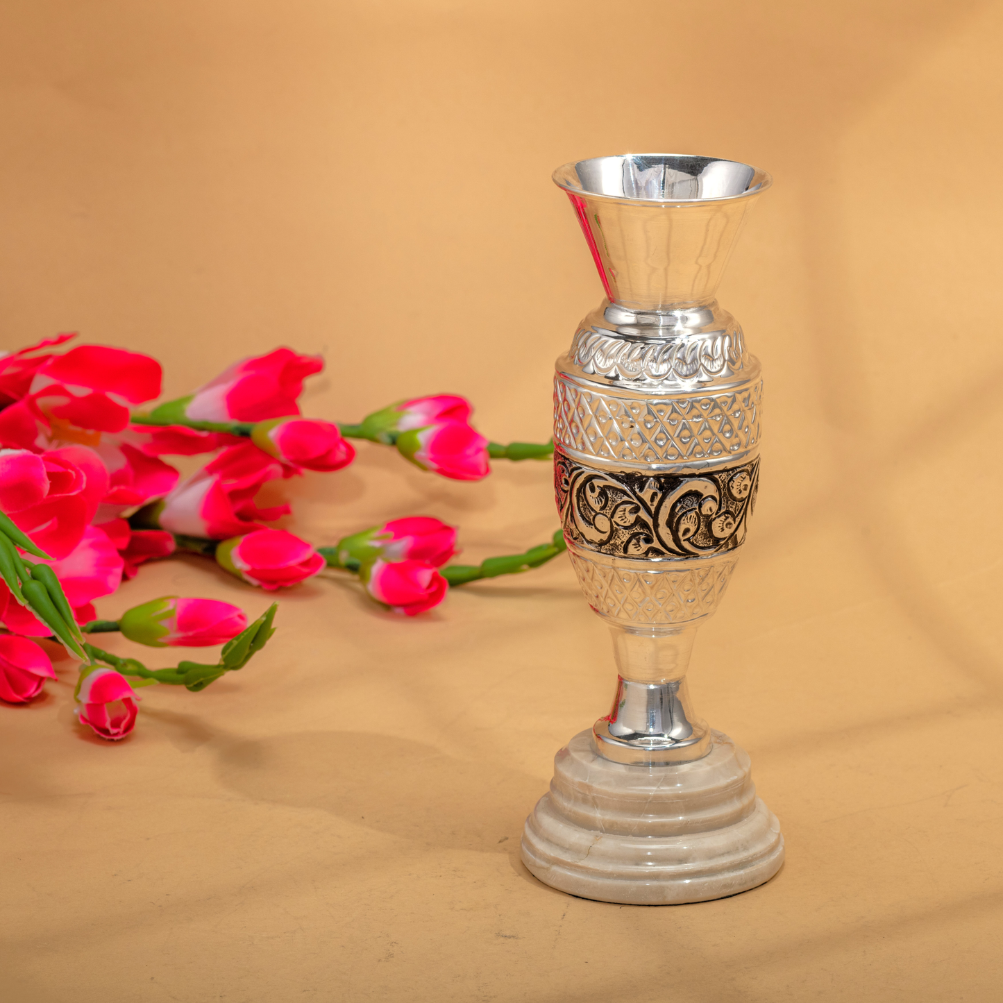 Luxurious Silver Flower Vase with Elegant Nakshi