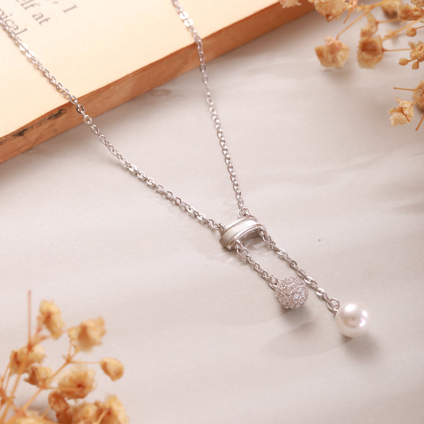 Pearl Locket & Chain in 925 Silver