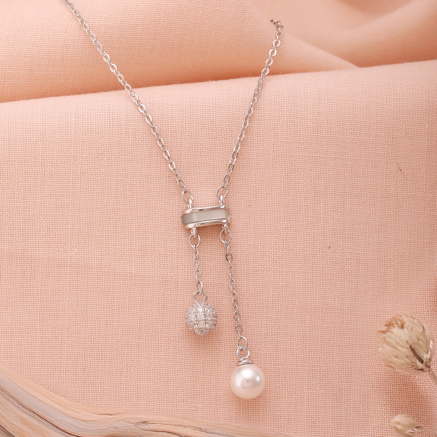Pearl Locket & Chain in 925 Silver
