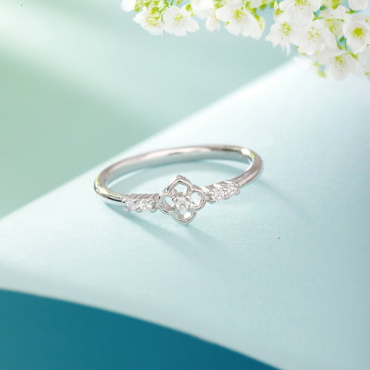 925 Sterling Silver CZ Floral Ring