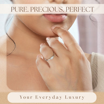 925 Silver Ring with Delicate Hearts