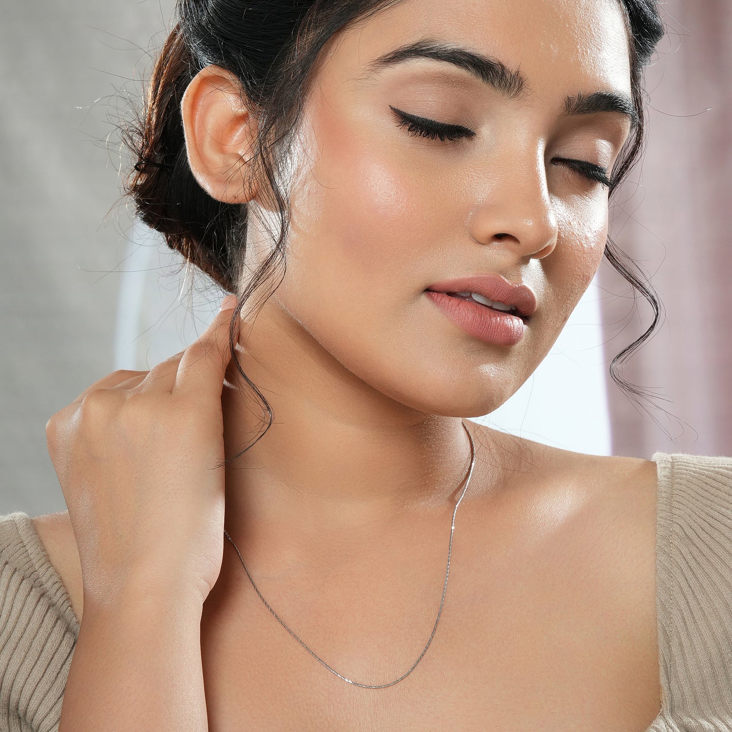 925 Sterling Silver Sleek Chain